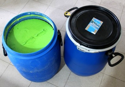 Эффективное моющее средство для мойки водного транспорта от водорослей и налета